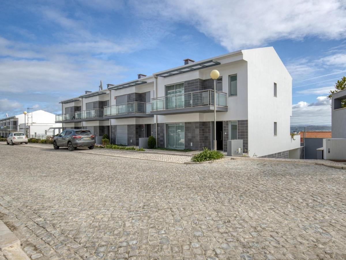 Modern Holiday Home In Salir Do Porto With Swimming Pool Salir de Porto Zewnętrze zdjęcie