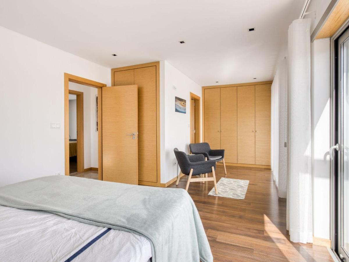 Modern Holiday Home In Salir Do Porto With Swimming Pool Salir de Porto Zewnętrze zdjęcie