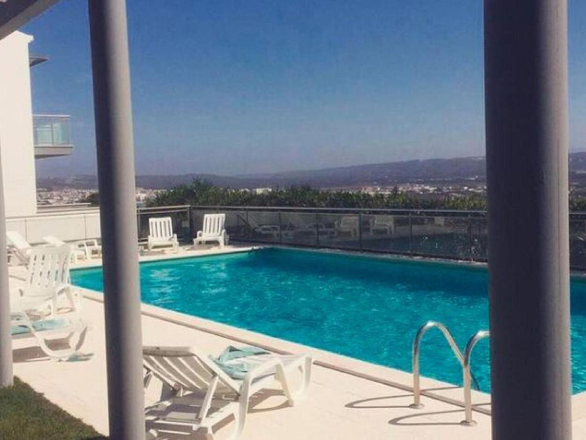 Modern Holiday Home In Salir Do Porto With Swimming Pool Salir de Porto Zewnętrze zdjęcie